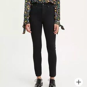 Levi’s 721 High Rise Skinny Jeans